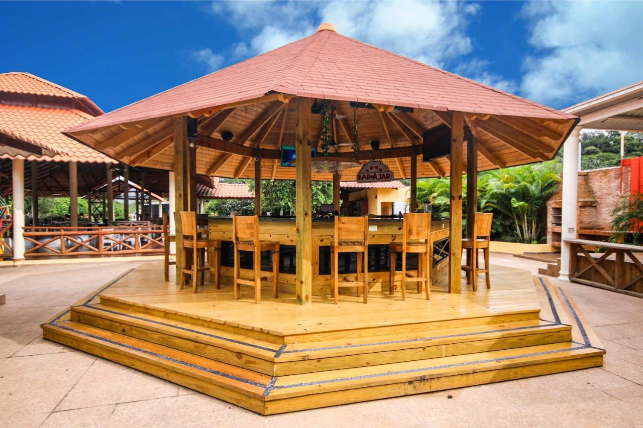 Deluxe Suites Guacamayos - Eco-Lodge & Swimming Pool Bonao Dış mekan fotoğraf