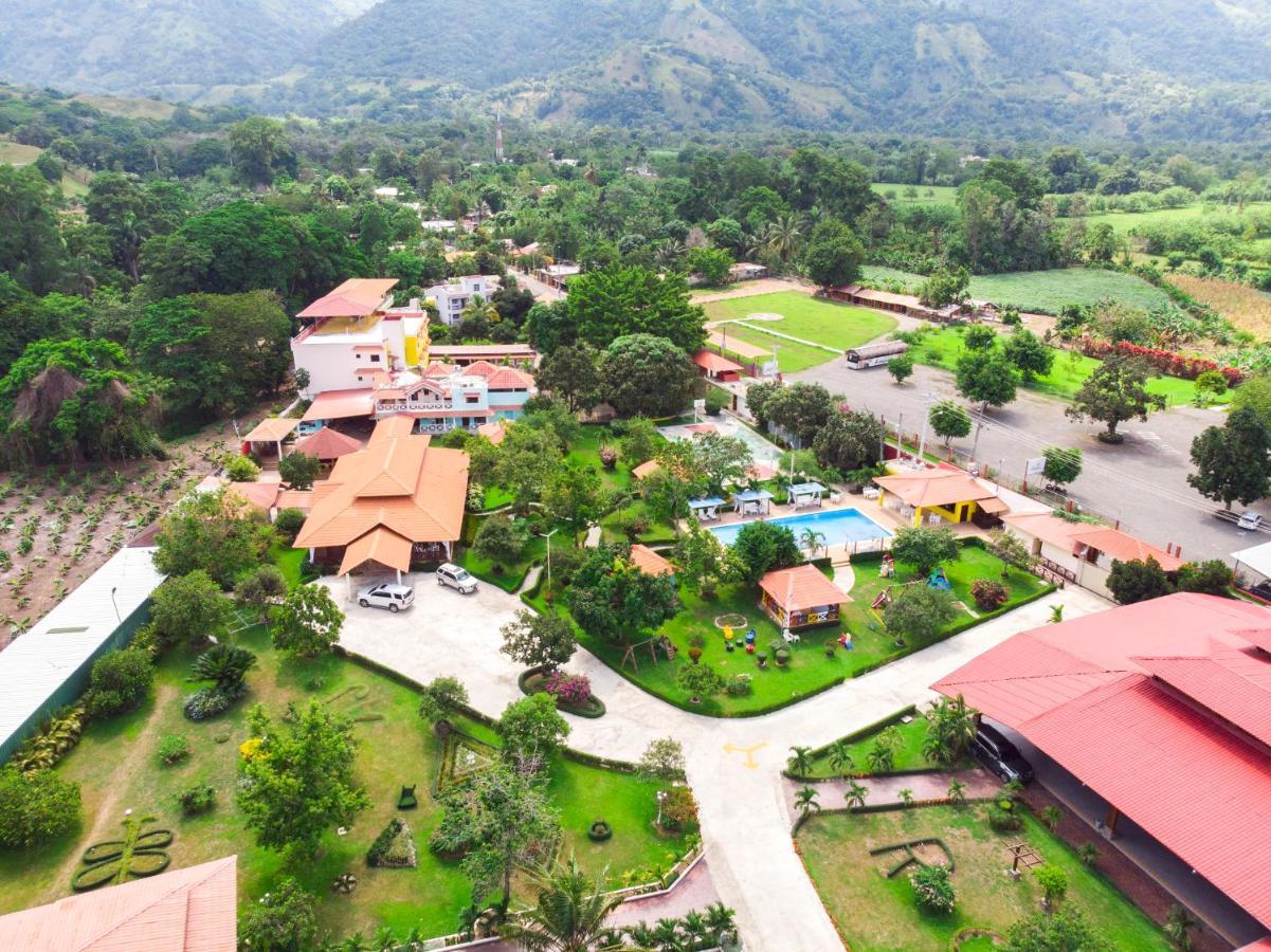 Deluxe Suites Guacamayos - Eco-Lodge & Swimming Pool Bonao Dış mekan fotoğraf