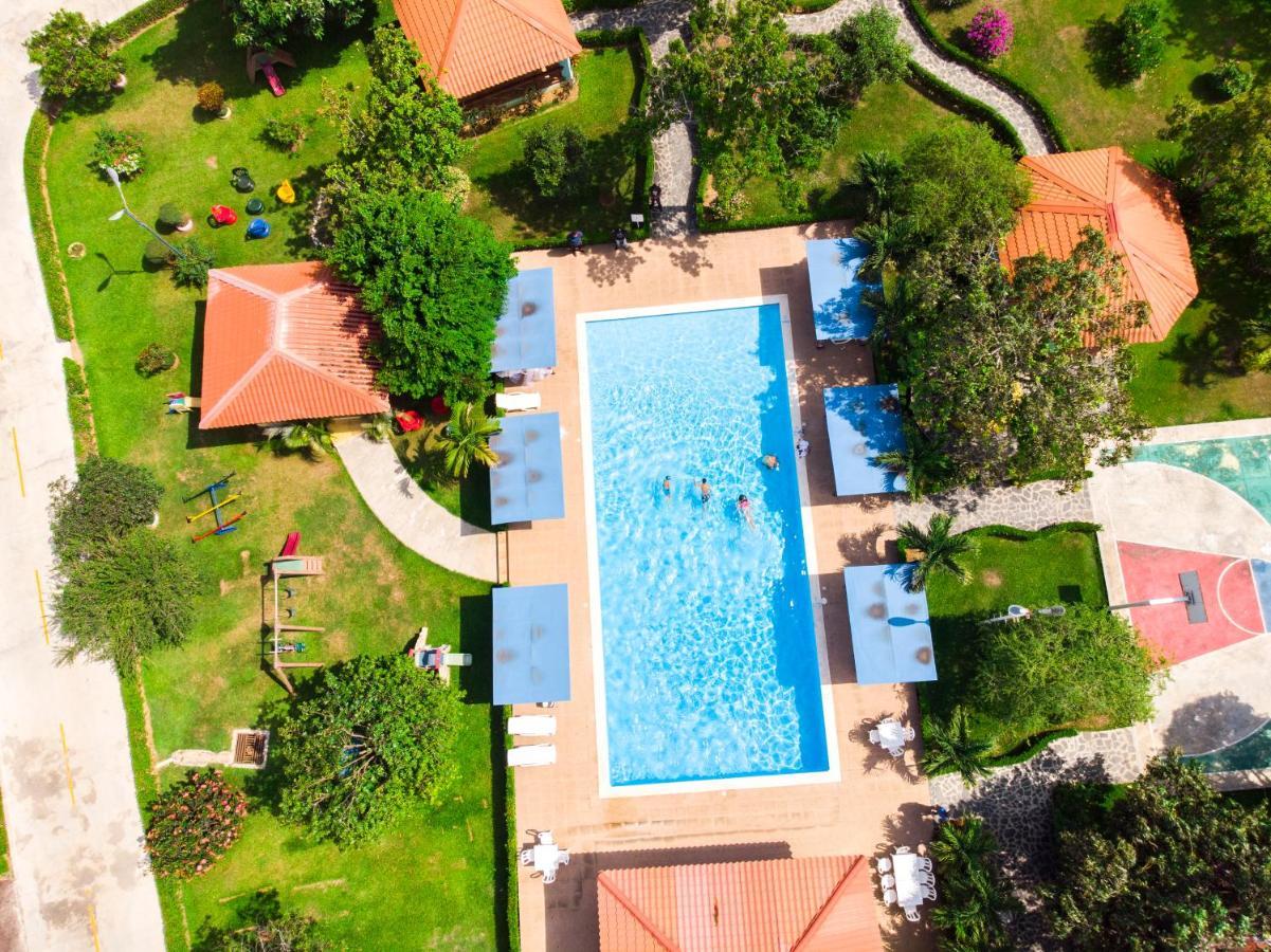 Deluxe Suites Guacamayos - Eco-Lodge & Swimming Pool Bonao Dış mekan fotoğraf